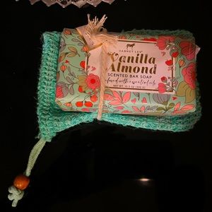 Vanilla Almond scented 🧼